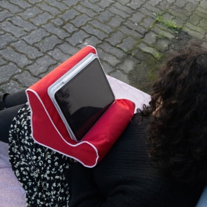 SUPORTE PARA TABLET FORMATO DE PUFF PERSONALIZ�VEL