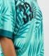 T-SHIRT COM GOLA EM 