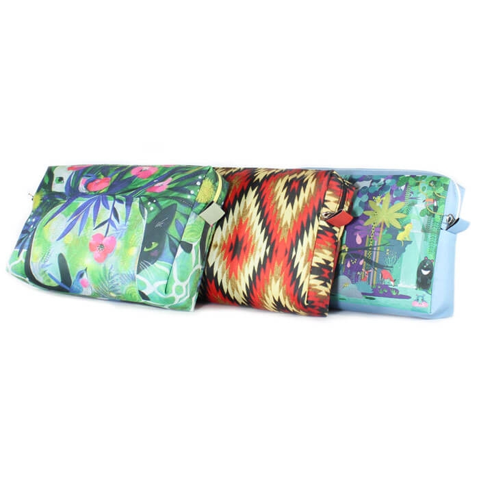 POCHET PEQUENA IMPERME�VEL PERSONALIZ�VEL
