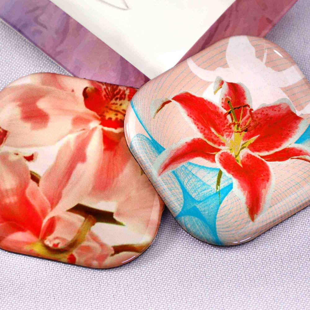 Card with 2 Customizable Epoxy Magnets 5x5 cm